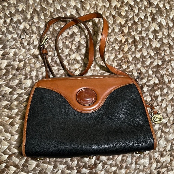 Dooney & Bourke Handbags - Vtg Dooney & Bourke Black & Brown Crossbody Bag.
